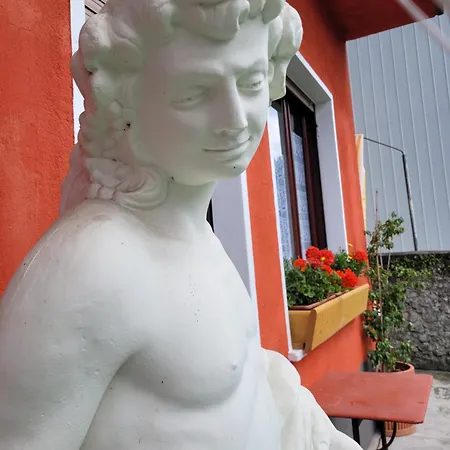 Ca Dl'ernesto * Varallo